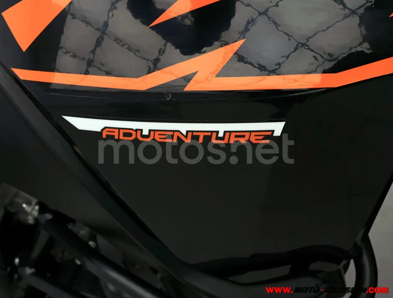 KTM 1090 Adventure - Vista 9