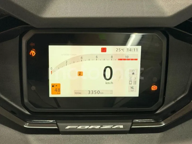 Honda Forza 350 - Vista 5