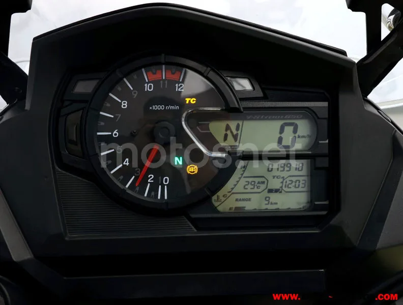 Suzuki V-Strom 650XT - Vista 6
