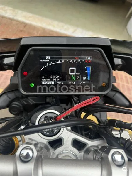 Yamaha MT-10 - Vista 4