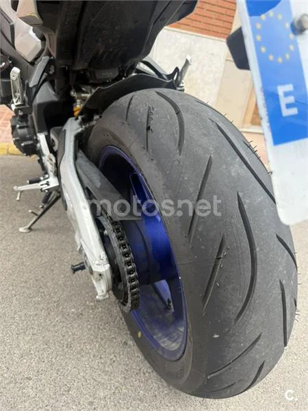 Yamaha MT-10 - Vista 5