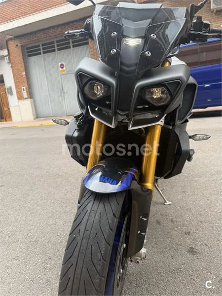 Yamaha MT-10 - Vista 6