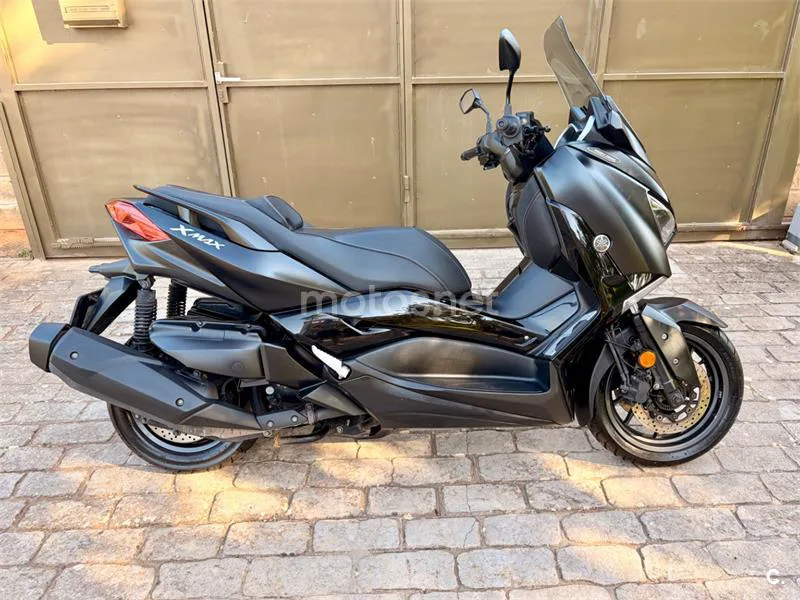 Yamaha XMAX 400 - Vista 6