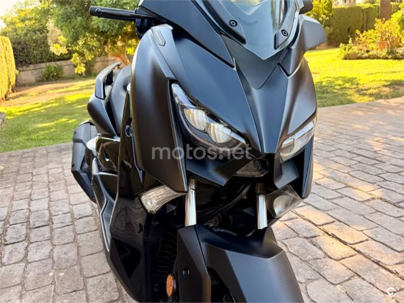 Yamaha XMAX 400 - Vista 7