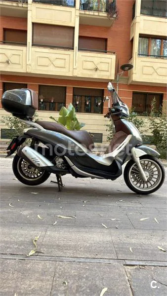 Piaggio Beverly 300 - Vista 3