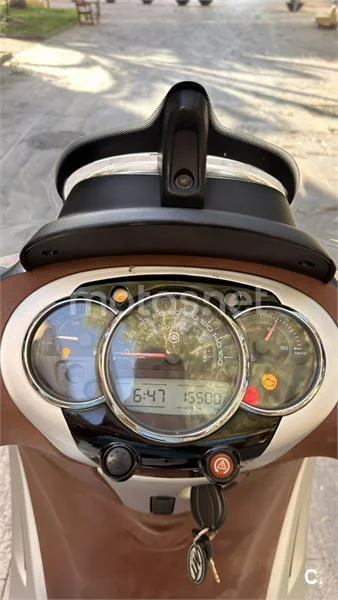Piaggio Beverly 300 - Vista 6