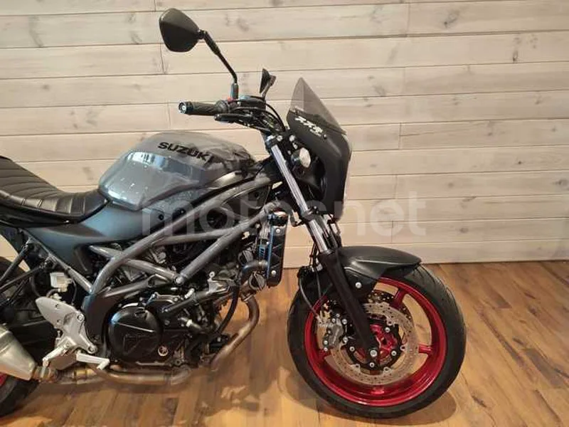 Suzuki SV650 - Vista 8