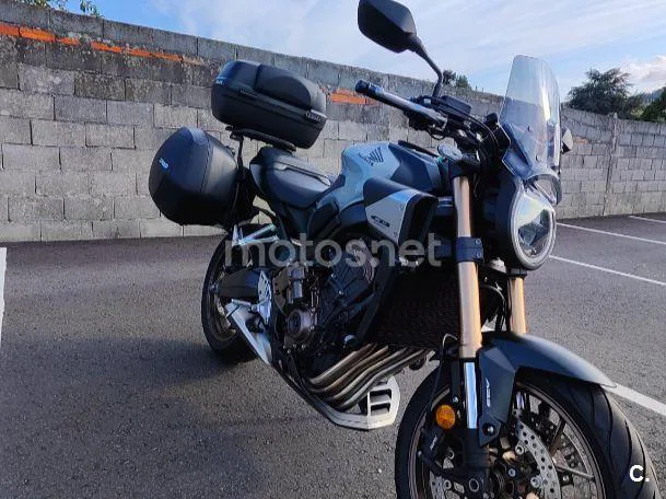 Honda CB650R - Vista 4