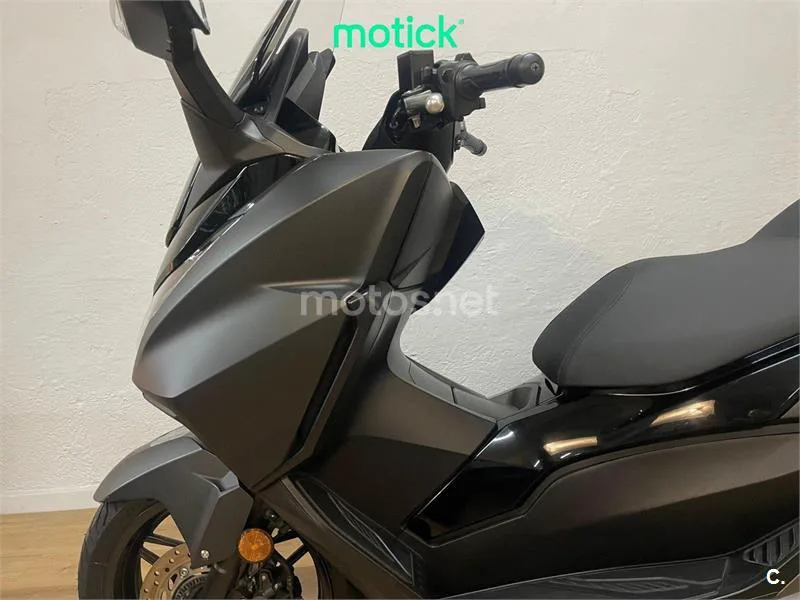 Honda Forza 125 - Vista 6