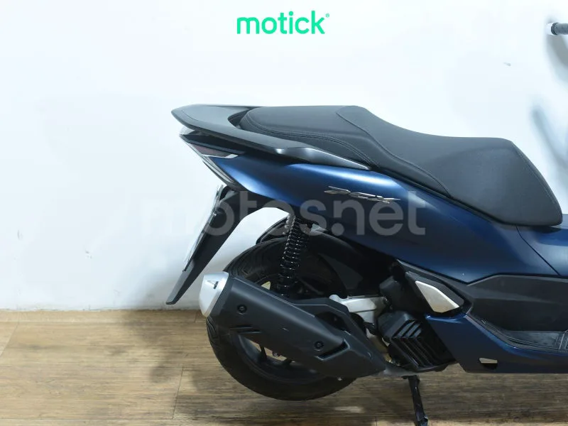 Honda PCX125 - Vista 3