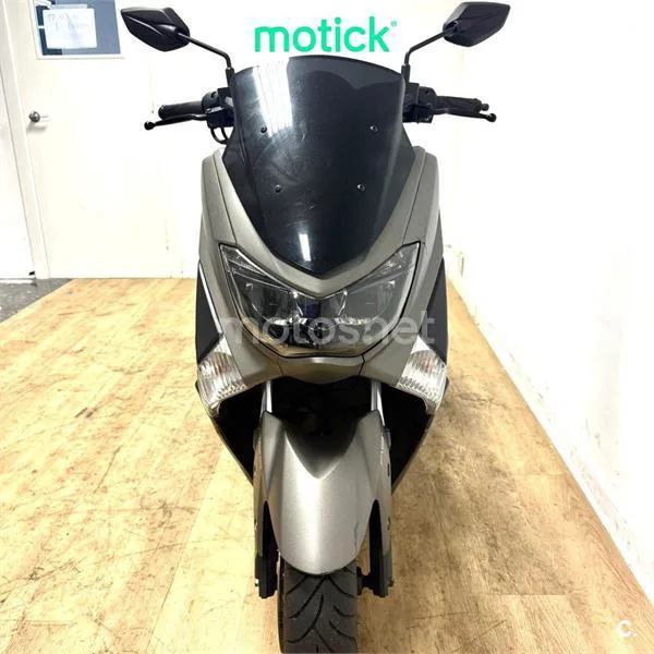 Yamaha NMAX - Vista 10