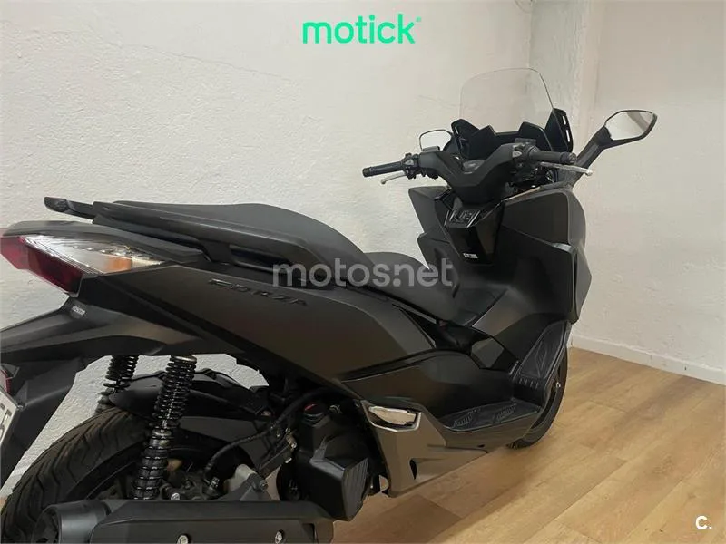 Honda Forza 125 - Vista 9