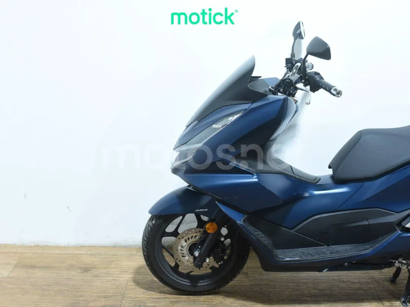 Honda PCX125 - Vista 8