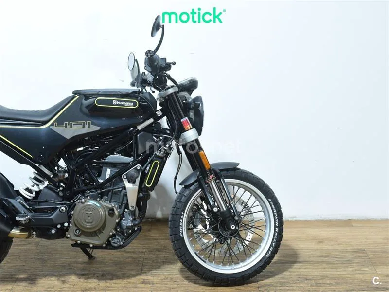 Husqvarna Svartpilen 401 - Vista 4