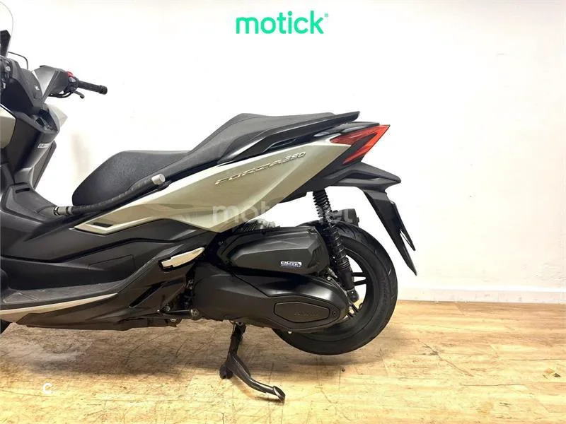 Honda Forza 350 - Vista 9