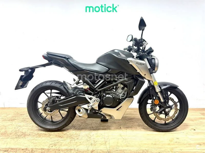 Honda CB125R 3440 € 2020 Madrid - 2
