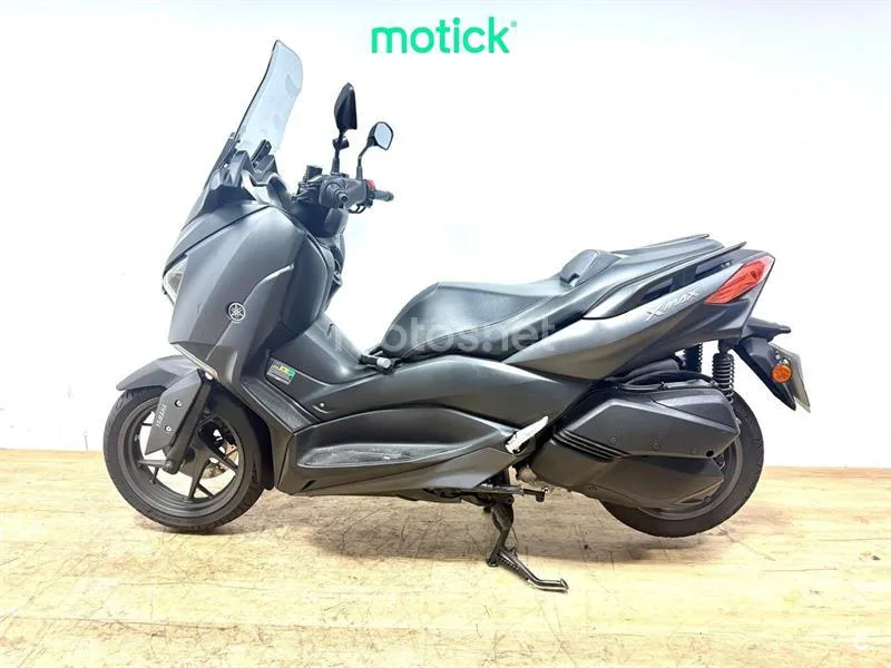 Yamaha XMAX 300 - Vista 7