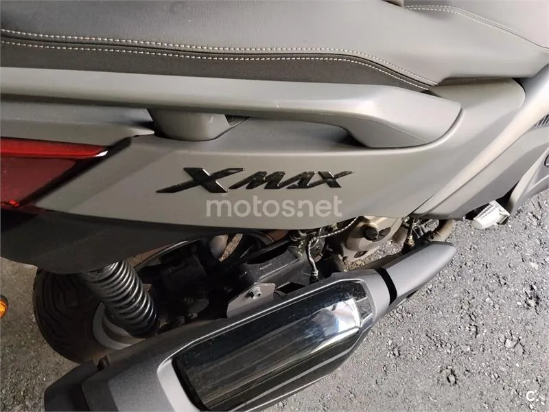 Yamaha XMAX 300 - Vista 4