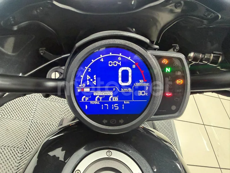 Honda Rebel 1100T - Vista 12