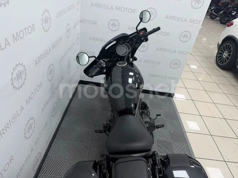 Honda Rebel 1100T - Vista 9