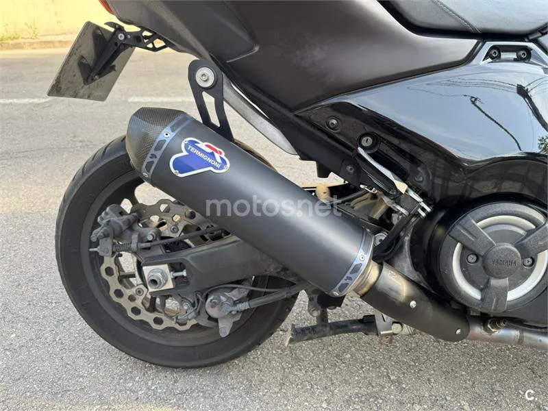 Yamaha TMAX - Vista 6