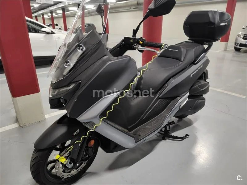 SYM Maxsym 400 - Vista 4