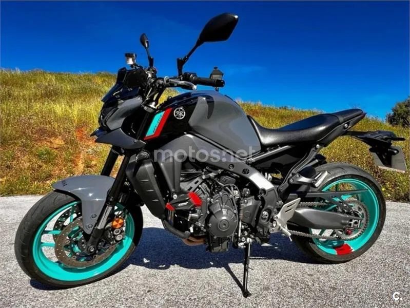 Yamaha MT-09 - Vista 7