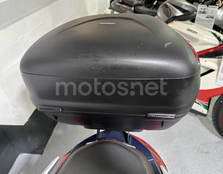 Yamaha XMAX 125 - Vista 23