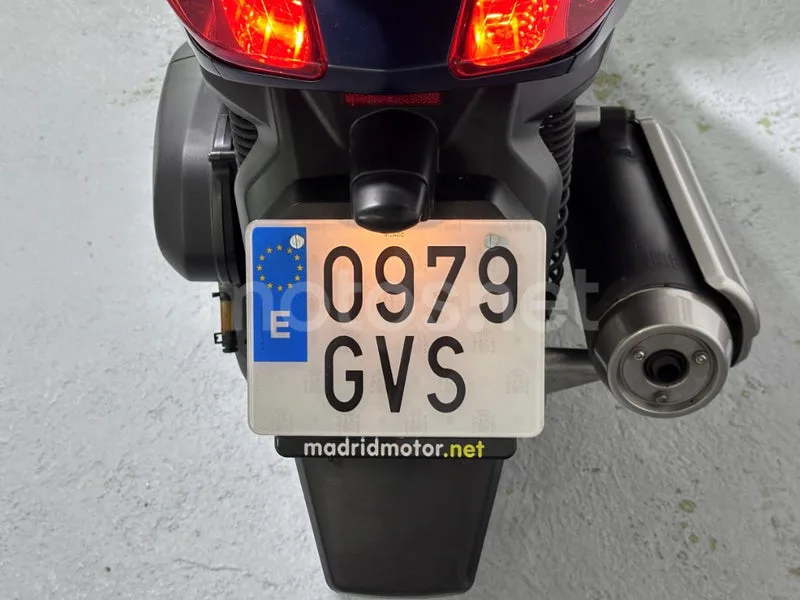 Yamaha XMAX 125 - Vista 10