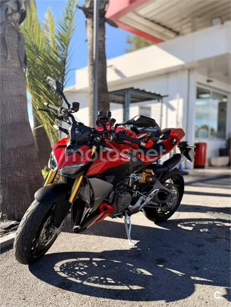 Ducati Streetfighter V2 - Vista 3