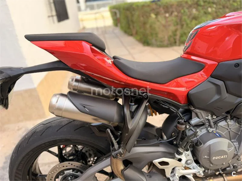 Ducati Streetfighter V2 - Vista 9
