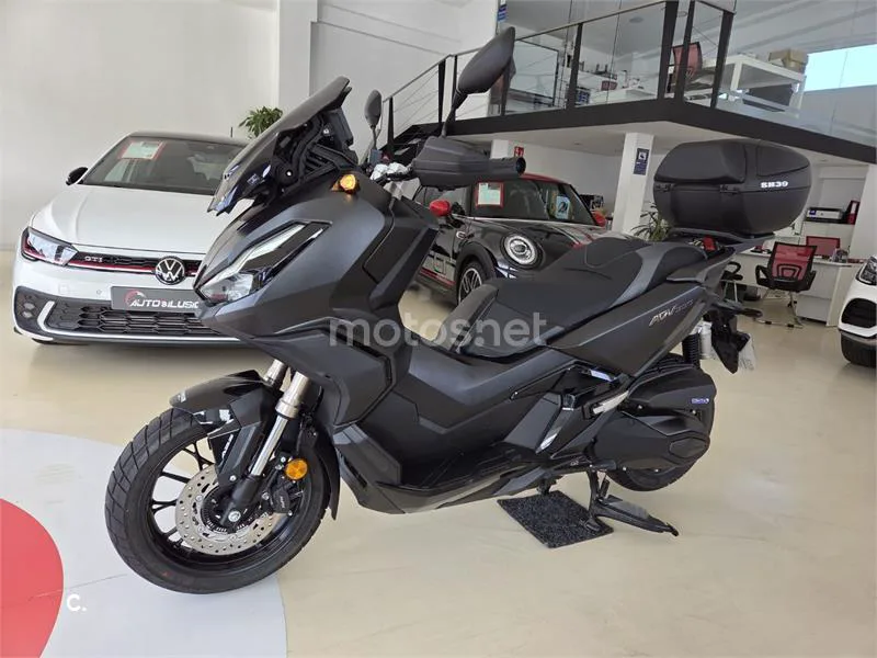 Honda ADV350 - Vista 12