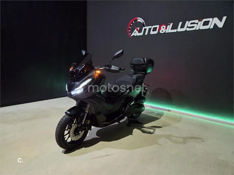 Honda ADV350 - Vista 10