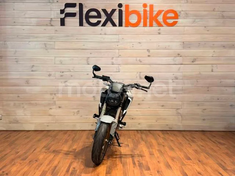 Honda CB125R 2890 € 2021 Madrid - 2