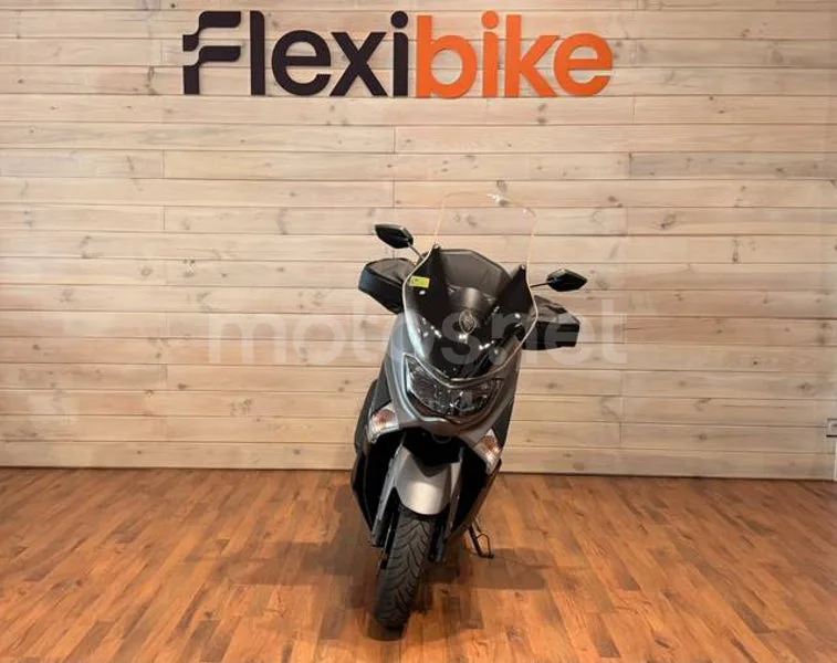 Yamaha NMAX 1990 € 2020 Madrid - 2