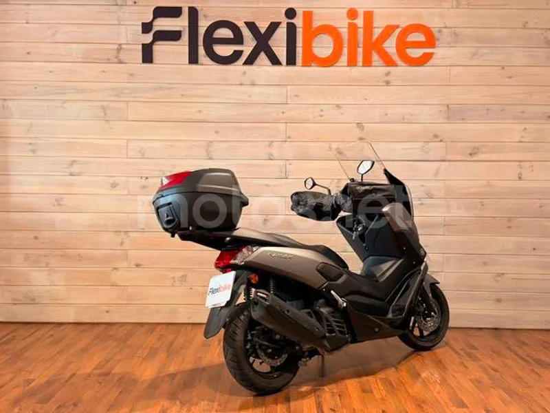Yamaha NMAX - Vista 4