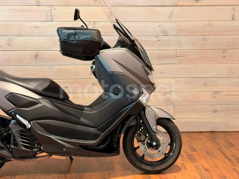 Yamaha NMAX - Vista 8