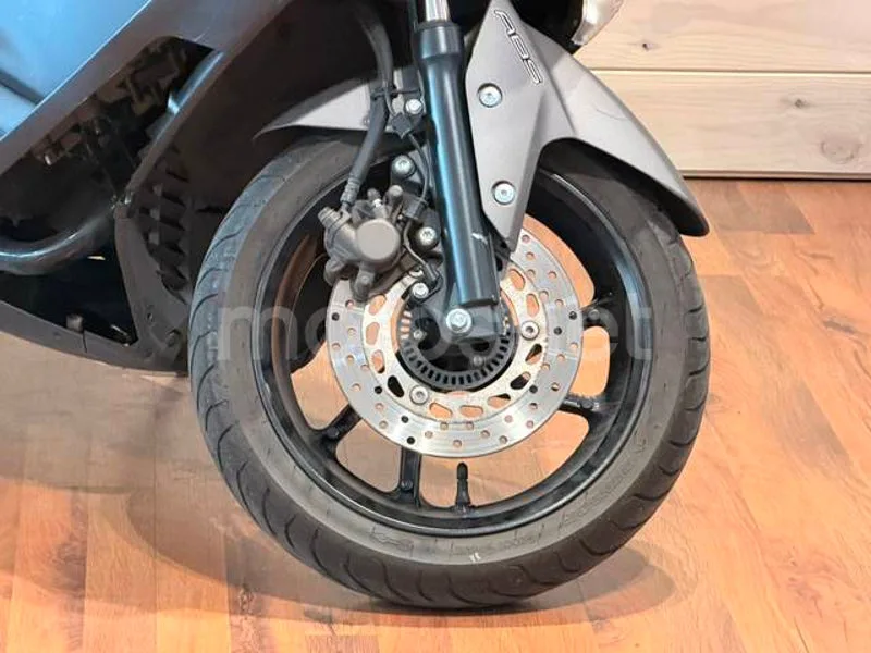 Yamaha NMAX - Vista 9