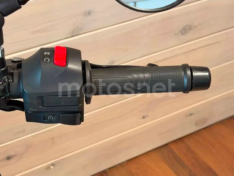 Husqvarna Vitpilen 401 - Vista 14