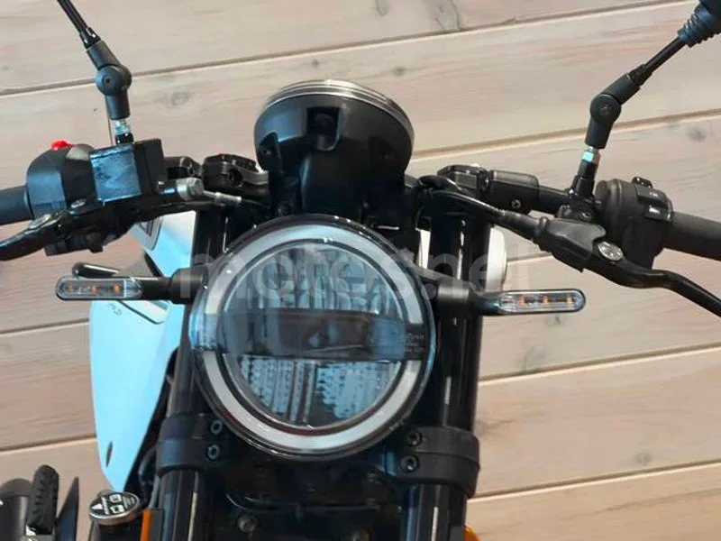 Husqvarna Vitpilen 401 - Vista 10