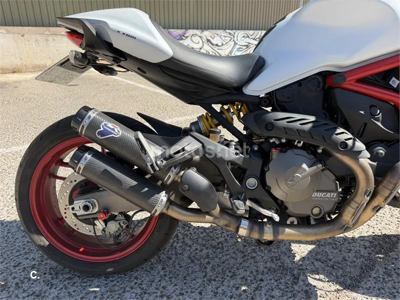 Ducati Monster 821 6200 € 2015 Madrid - 2