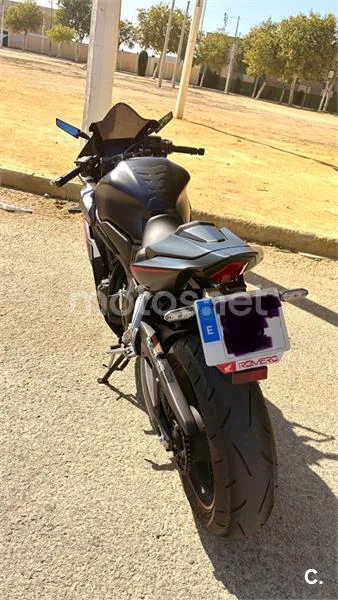 Honda CBR650R - Vista 6