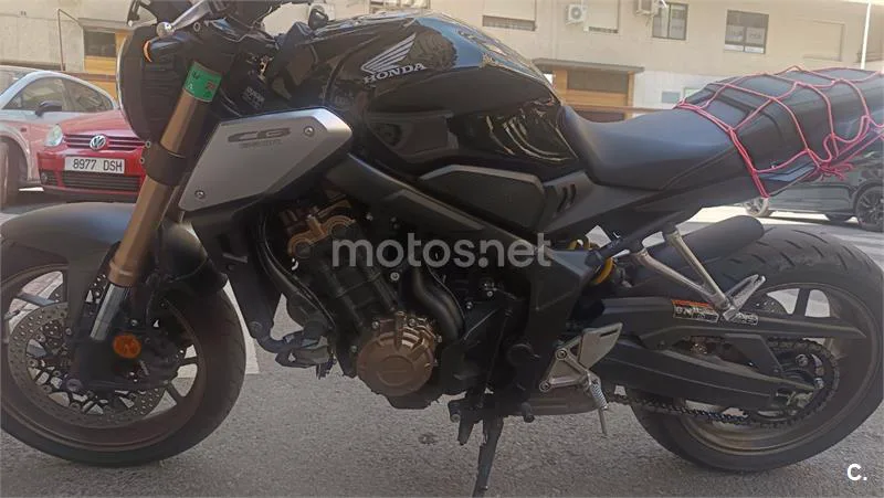 Honda CB650R - Vista 15