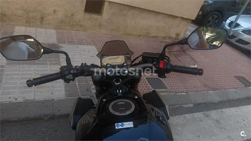 Honda CB650R - Vista 18