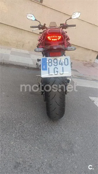 Honda CB650R - Vista 3