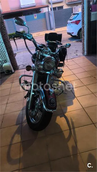 Suzuki Intruder C800 - Vista 4