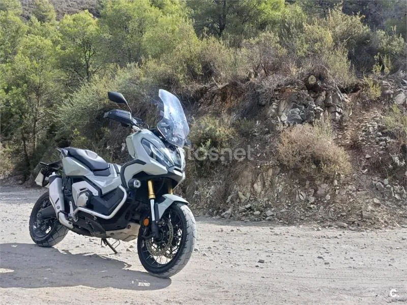 Honda X-ADV - Vista 3