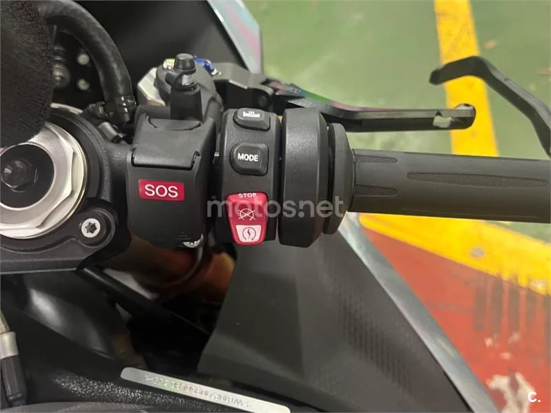 BMW S 1000 RR - Vista 12