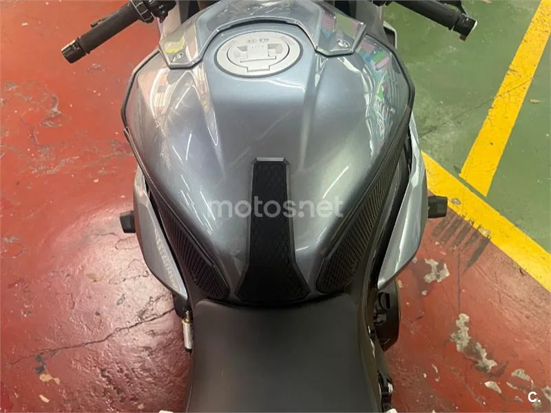 BMW S 1000 RR - Vista 13