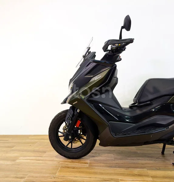 Kymco DTX 125 - Vista 8